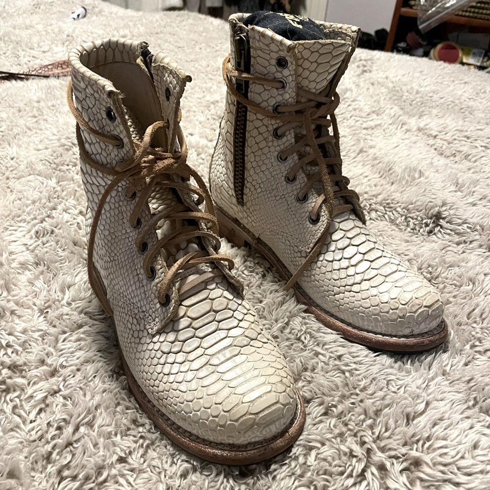 ❌SOLD❌Freebird Manchester white snake